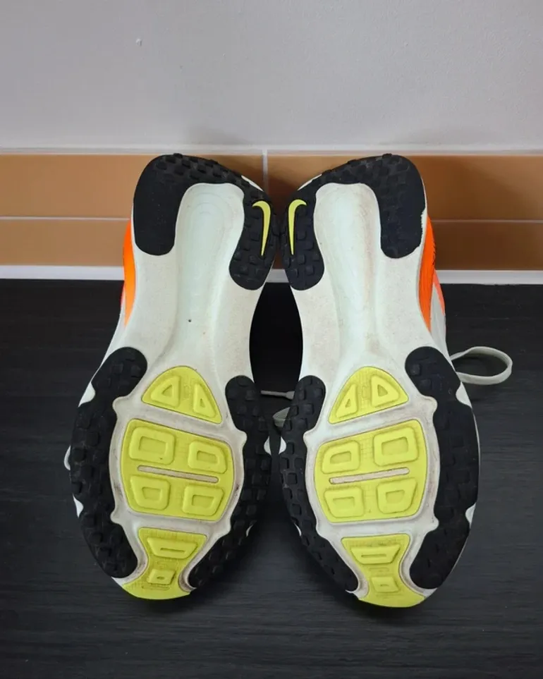 Brugt Nike Vomero 18 bike — billede 4 af 13