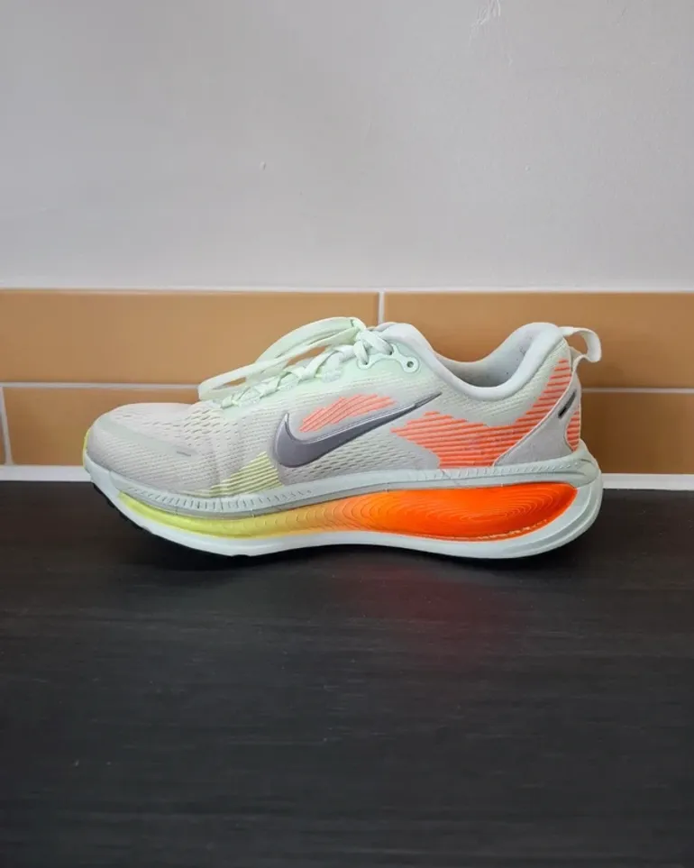 Brugt Nike Vomero 18 bike — billede 8 af 13