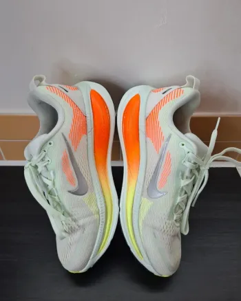 Brugt Nike Vomero 18 bike — billede 3 af 13