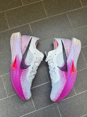 Used White Vaporfly 3 bike — image 2 of 4