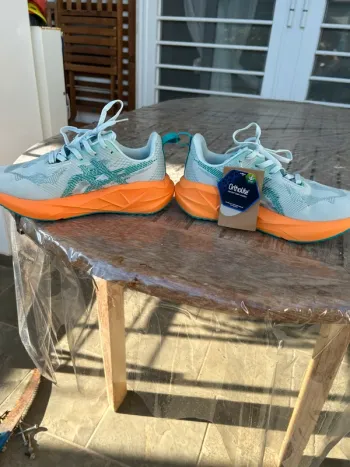 Used Asics Novablast 5 bike — image 2 of 8