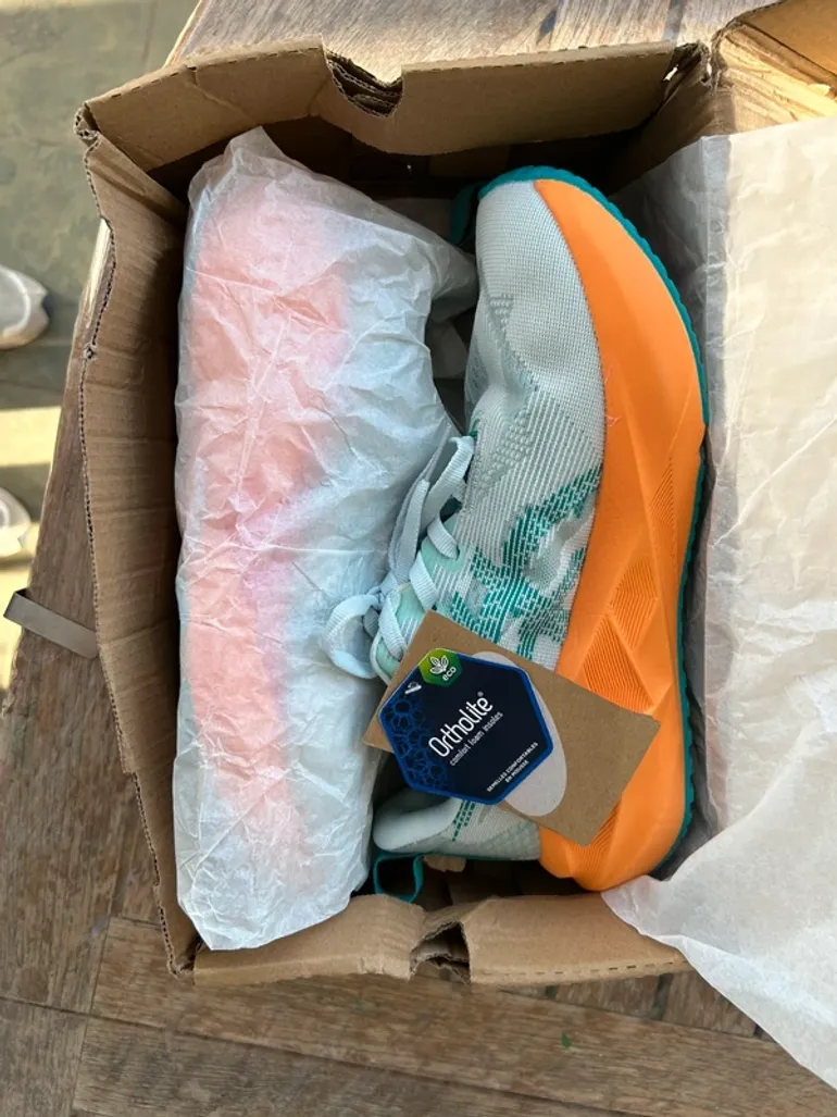 Used Asics Novablast 5 bike — image 7 of 8