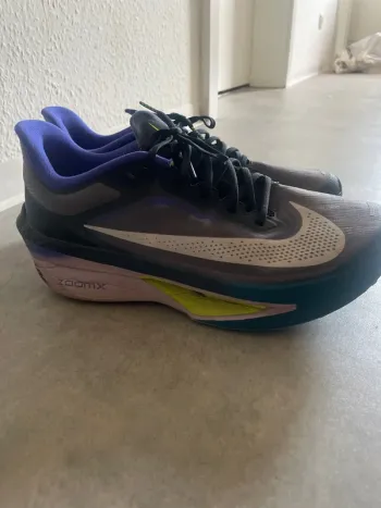 Used Nike Zoom Fly bike