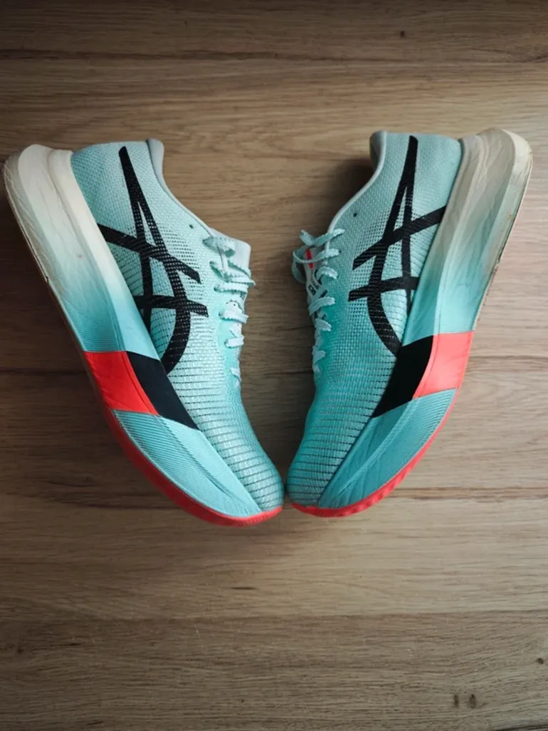 Used Asics Metaspeed Sky Paris bike — image 2 of 15
