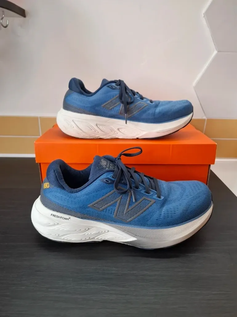 Used New Balance Fresh Foam X 880v15 bike — image 1 of 15