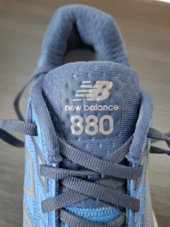 Used New Balance Fresh Foam X 880v15 bike — image 12 of 15