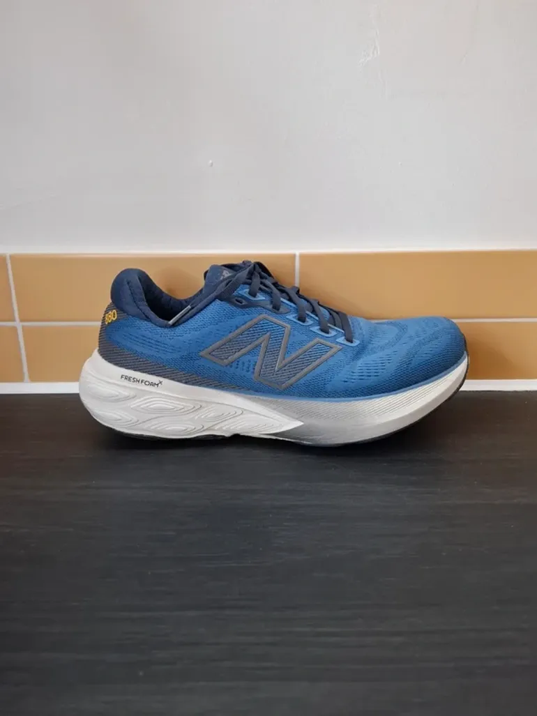 Used New Balance Fresh Foam X 880v15 bike — image 6 of 15