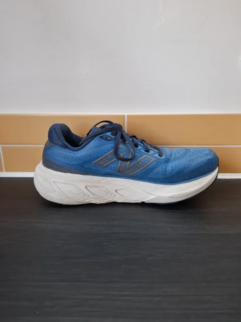 Used New Balance Fresh Foam X 880v15 bike — image 9 of 15