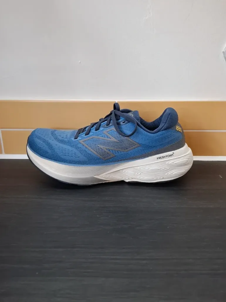 Used New Balance Fresh Foam X 880v15 bike — image 8 of 15