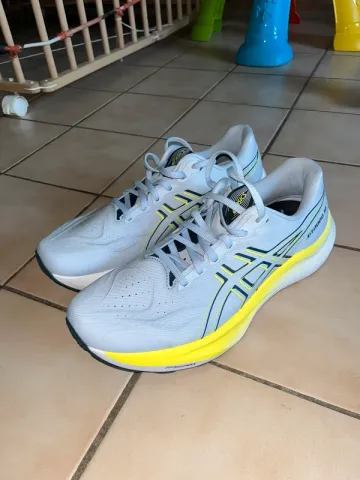 Brugt Asics GT 2000 14 Running Shoes