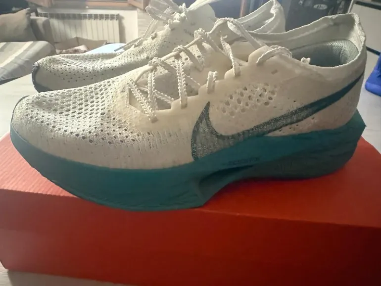 Used Nike Vaporfly 3 bike — image 2 of 9