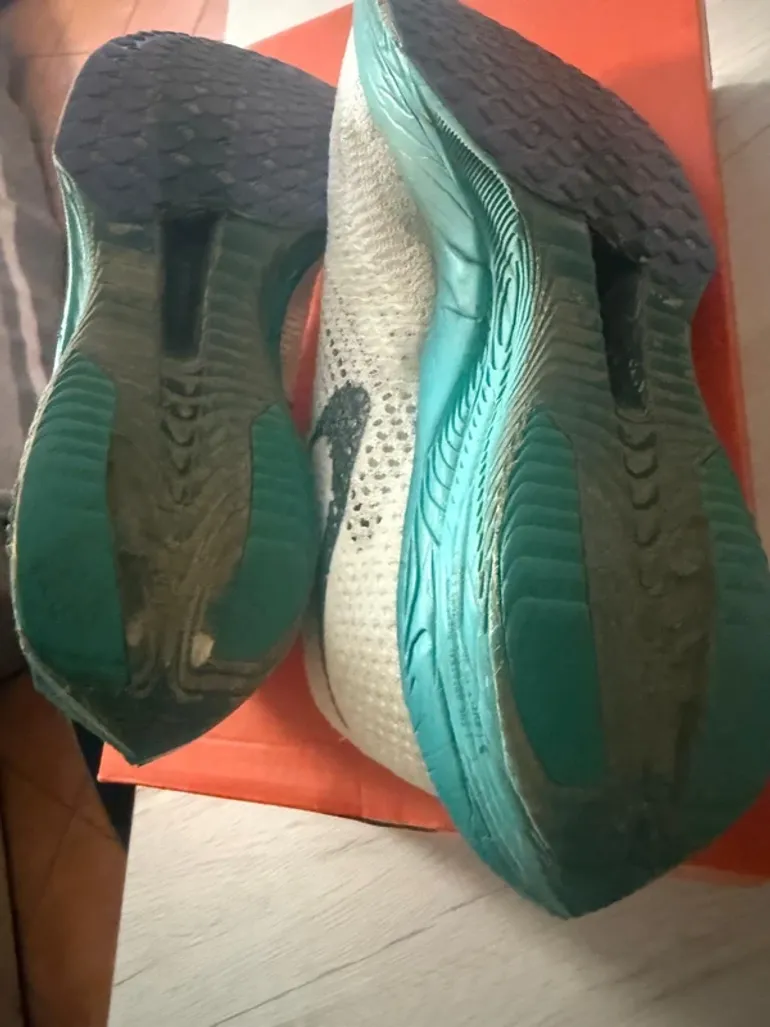 Used Nike Vaporfly 3 bike — image 9 of 9