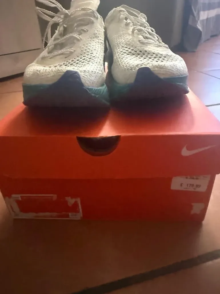 Used Nike Vaporfly 3 bike — image 6 of 9