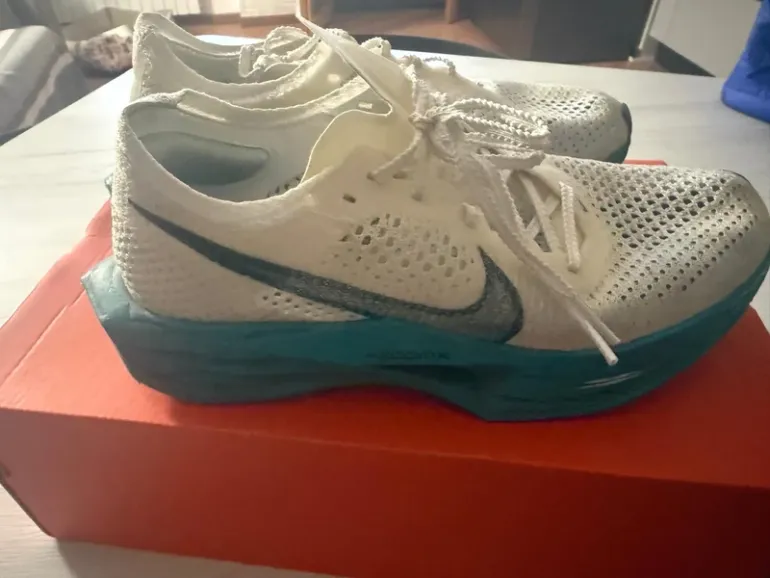 Used Nike Vaporfly 3 bike — image 3 of 9