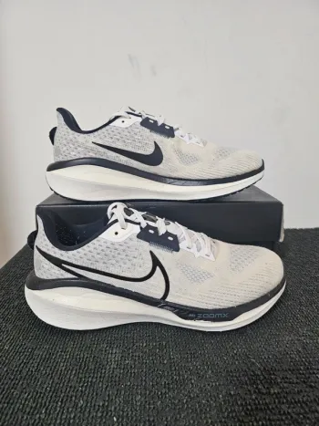 Used Nike Vomero 17 bike