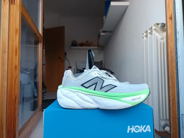 Used New Balance More V5 bike — image 2 of 9