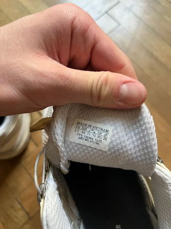 Used Salomon ACS White Running Shoes bike — image 5 of 5