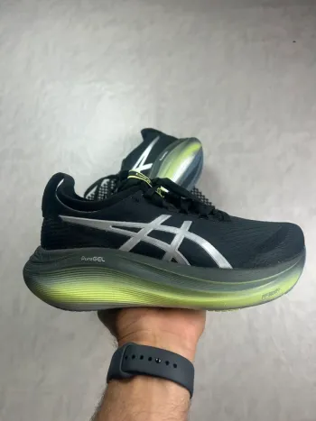 Used Asics Gel-Nimbus 27 bike