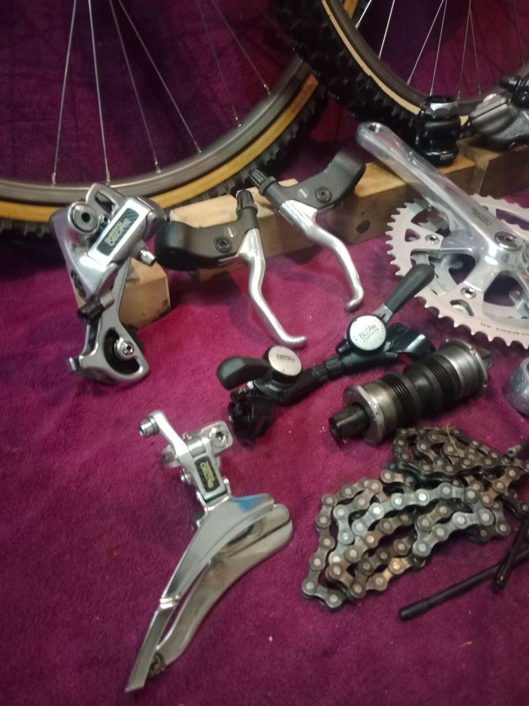 Used Shimano Deore anno mtb, mountain bike, vintageea 1990 bike — image 11 of 11