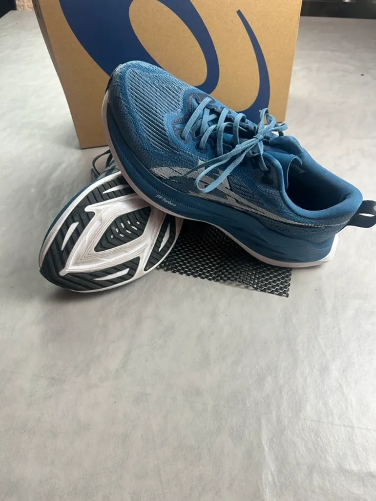 Brugt Asics Superblast 2 bike — billede 2 af 8