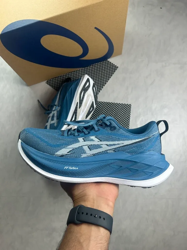 Brugt Asics Superblast 2 bike — billede 1 af 8