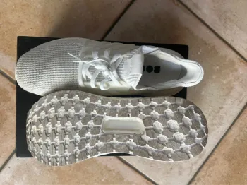 Used Adidas Ultraboost bike — image 3 of 4