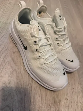 Used White Air Max Axis bike
