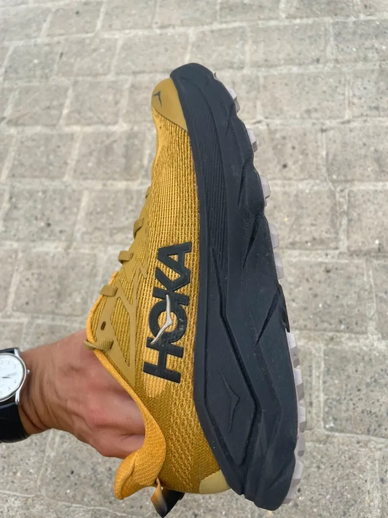 Used Hoka Challenger 8 bike — image 7 of 9