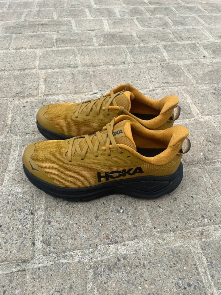 Used Hoka Challenger 8 bike — image 1 of 9