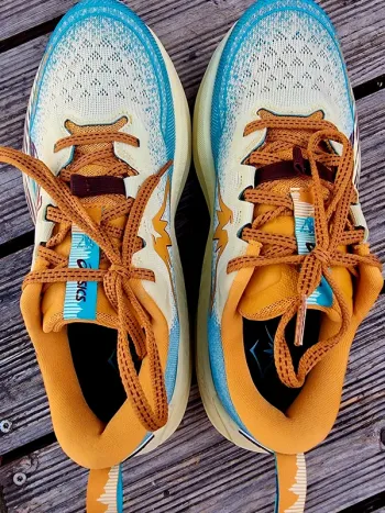 Used Asics Trabuco Max 4 bike — image 8 of 10