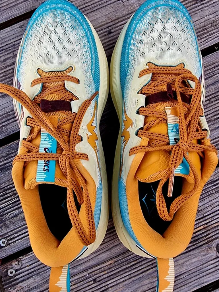 Used Asics Trabuco Max 4 bike — image 8 of 10