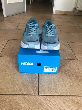 Used Hoka Bondi 9 bike