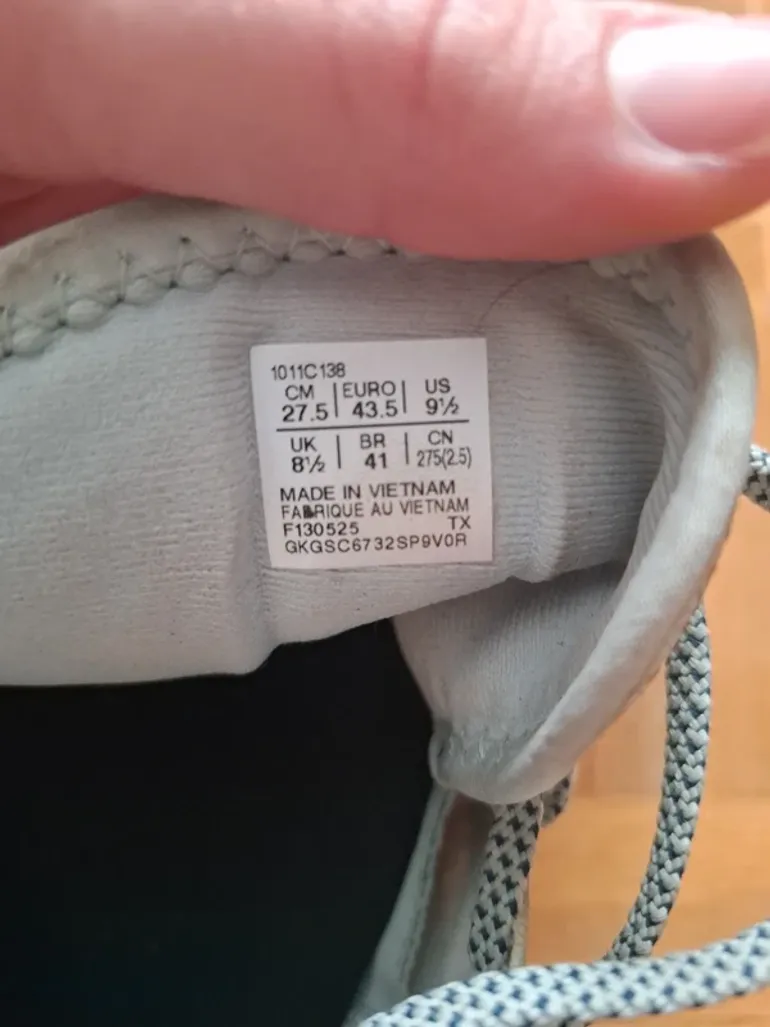 Použité Asics Novablast 5 bike — obrázek 4 z 5