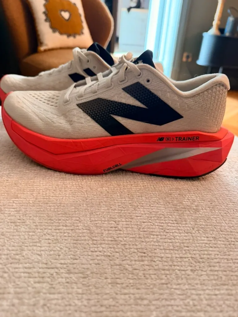 Used New Balance SuperComp Trainer v3 bike — image 1 of 3
