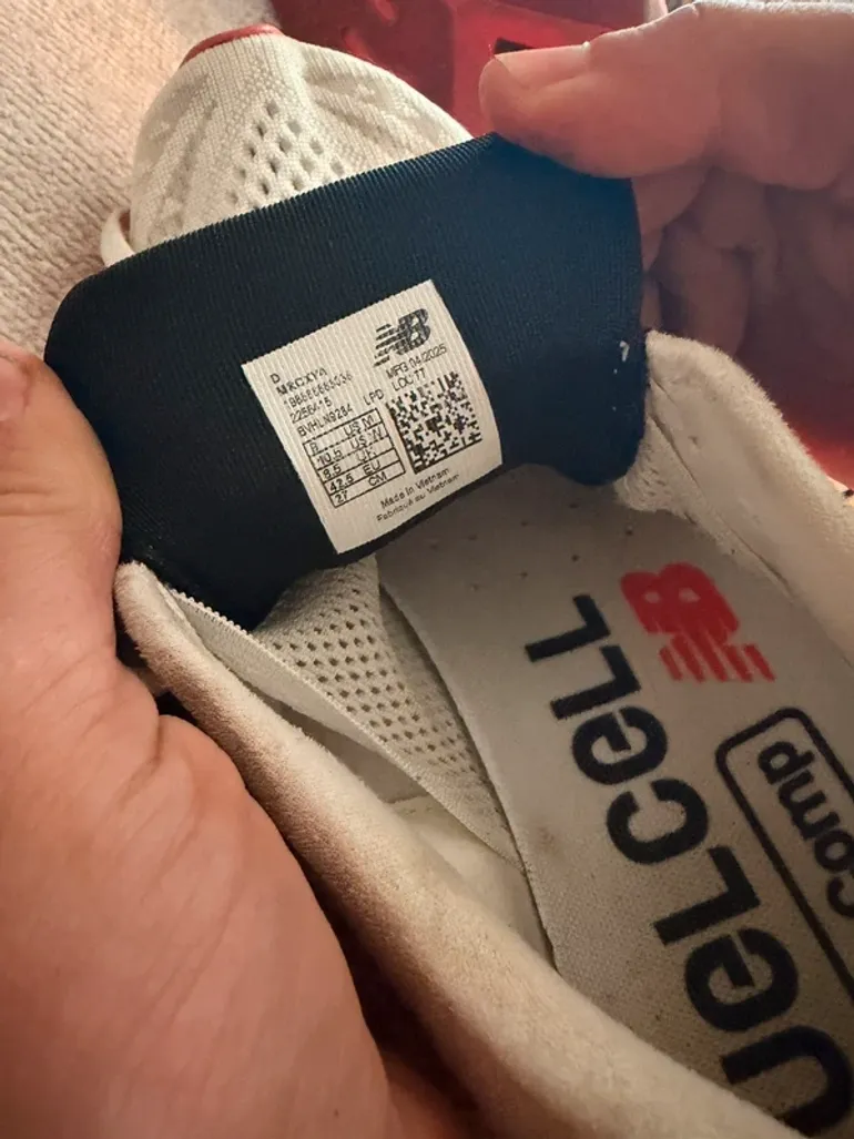Used New Balance SuperComp Trainer v3 bike — image 3 of 3