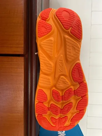 Used Hoka Clifton 10 bike — image 3 of 7