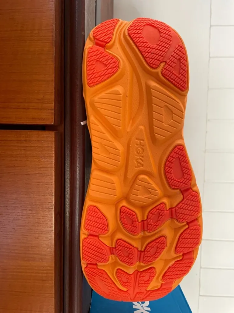 Used Hoka Clifton 10 bike — image 3 of 7