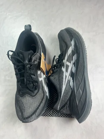 Used Asics Superblast 2 bike — image 4 of 6