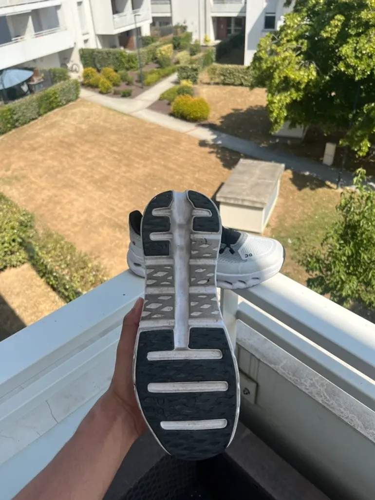 Tweedehands On Running On Cloud Tilt bike — afbeelding 5 van 15