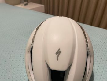 Used Specialized Evade 3 Helmet bike — image 6 of 9