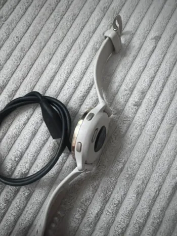 Used Garmin Venu 2S bike — image 5 of 6