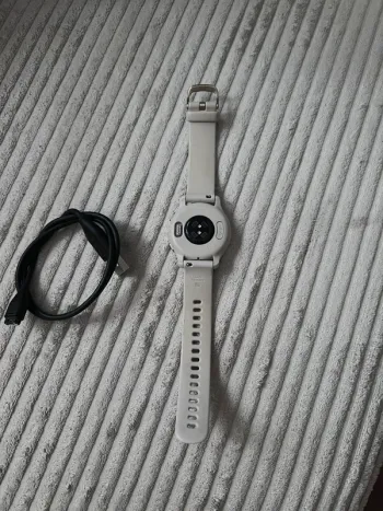 Used Garmin Venu 2S bike — image 6 of 6