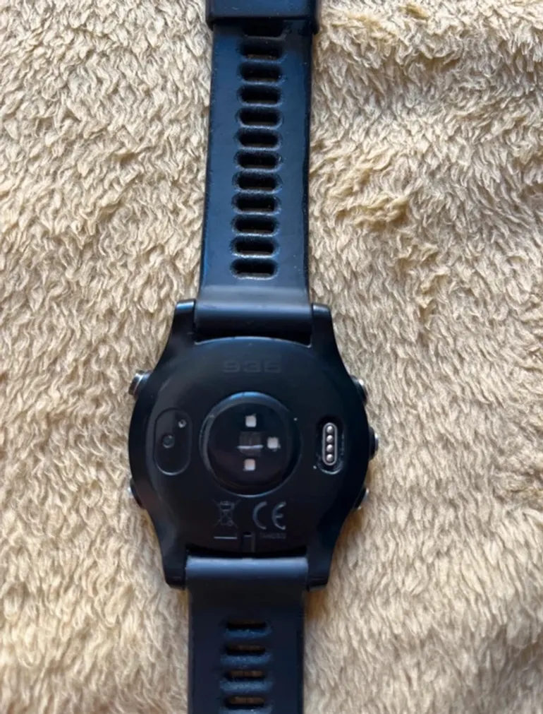 Used Garmin Forerunner 935 bike — image 3 of 4
