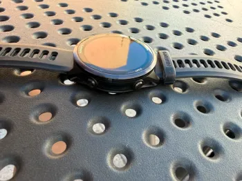 Used Garmin Forerunner 570 bike — image 4 of 7
