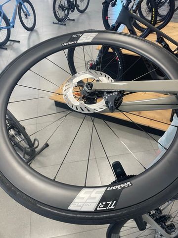Used Vision SC 55 Wheelset 2026 bike — image 2 of 4