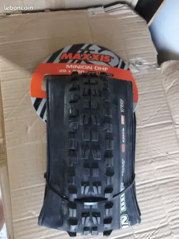 Použité Maxxis MINION DHF bike