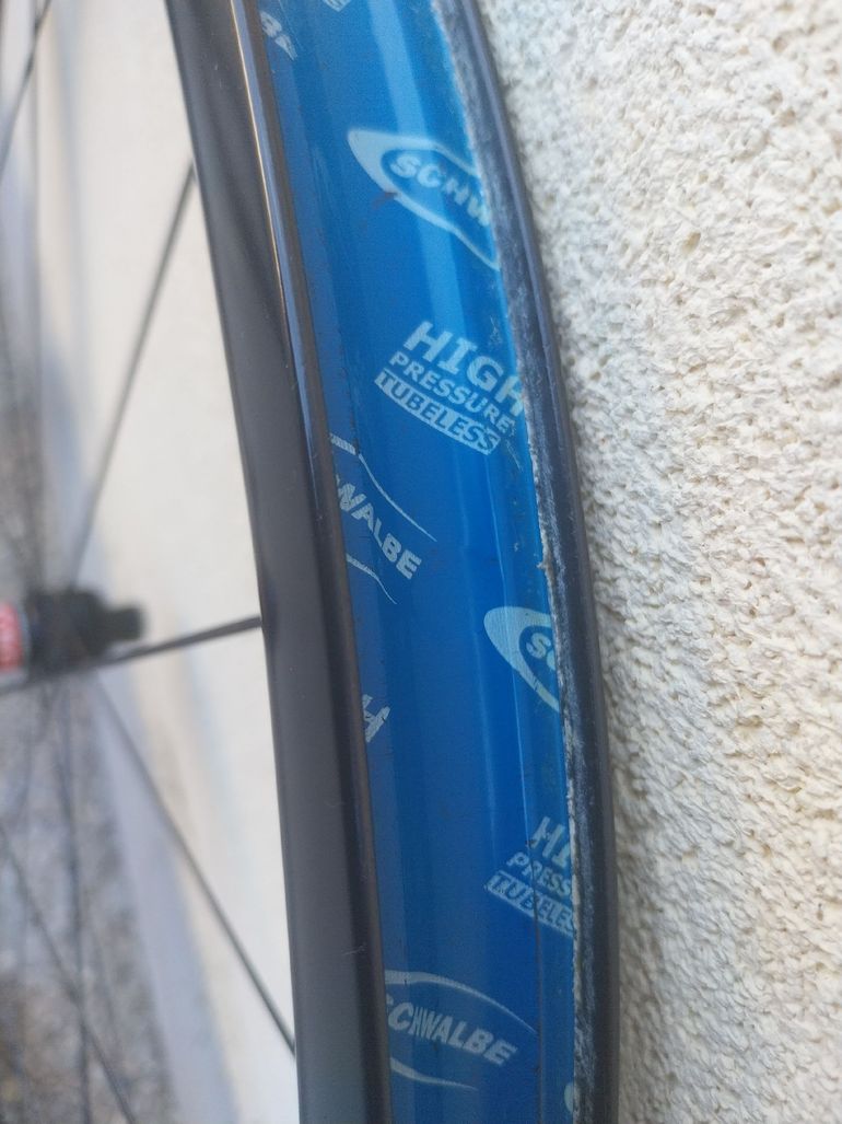 Used Novatec Light Gravel Wheelset 2025 bike — image 3 of 7