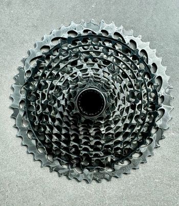 Käytetty Sram XG1295 bike