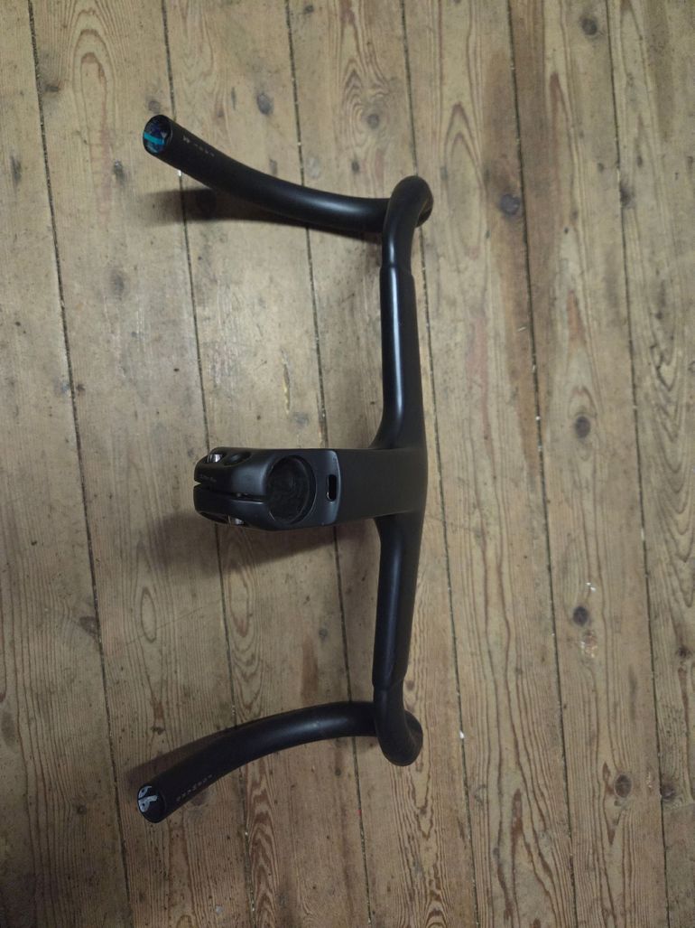 Použité Trek Madone SLR Gen 7 Handlebar 2024 bike — obrázek 1 z 4