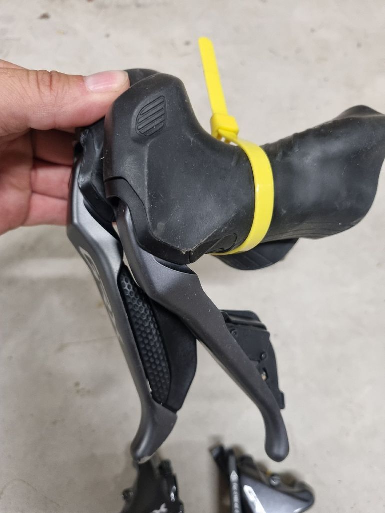 Used Shimano GRX 11v Di2 Manetas 2025 bike — image 7 of 7